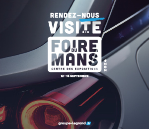 Bannière mobile Mazda à la Foire du Mans 2024